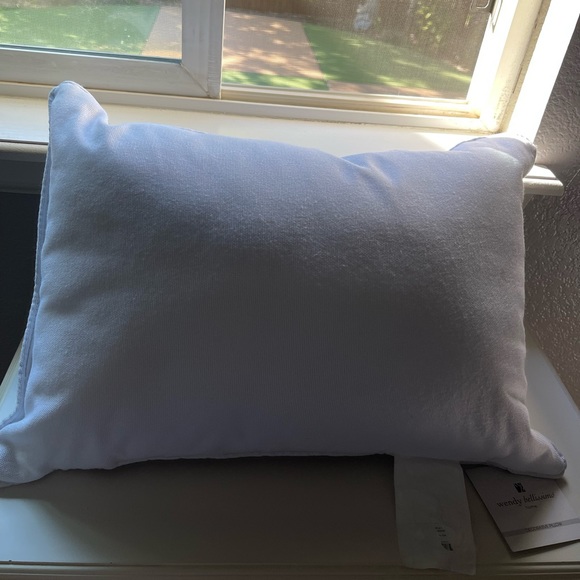 Cute Cat Accent Pillow Grey and White 100% Poly NWT - Picture 4 of 6